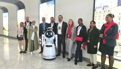 cruzr-serves-at-paris-charles-de-gaulle-airport_3